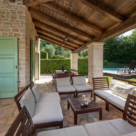 Casa Bella Villa *